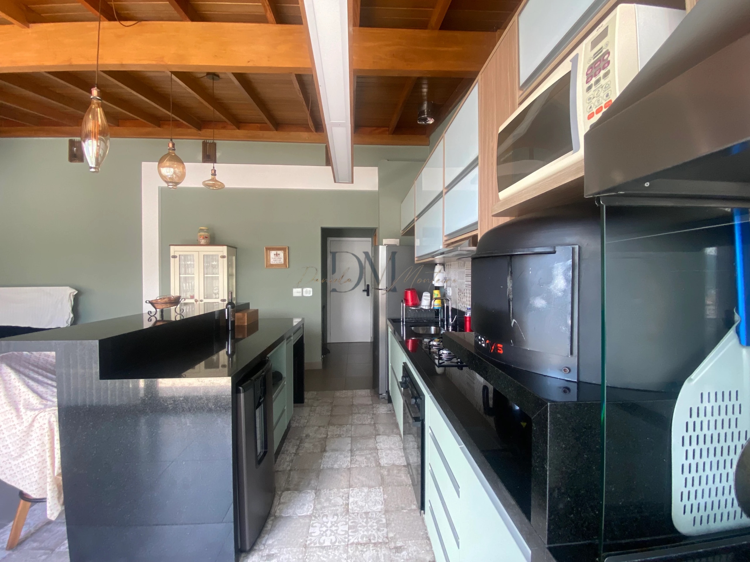 Cobertura à Venda na Enseada Guarujá | Duplex Mobiliada com Área Gourmet
