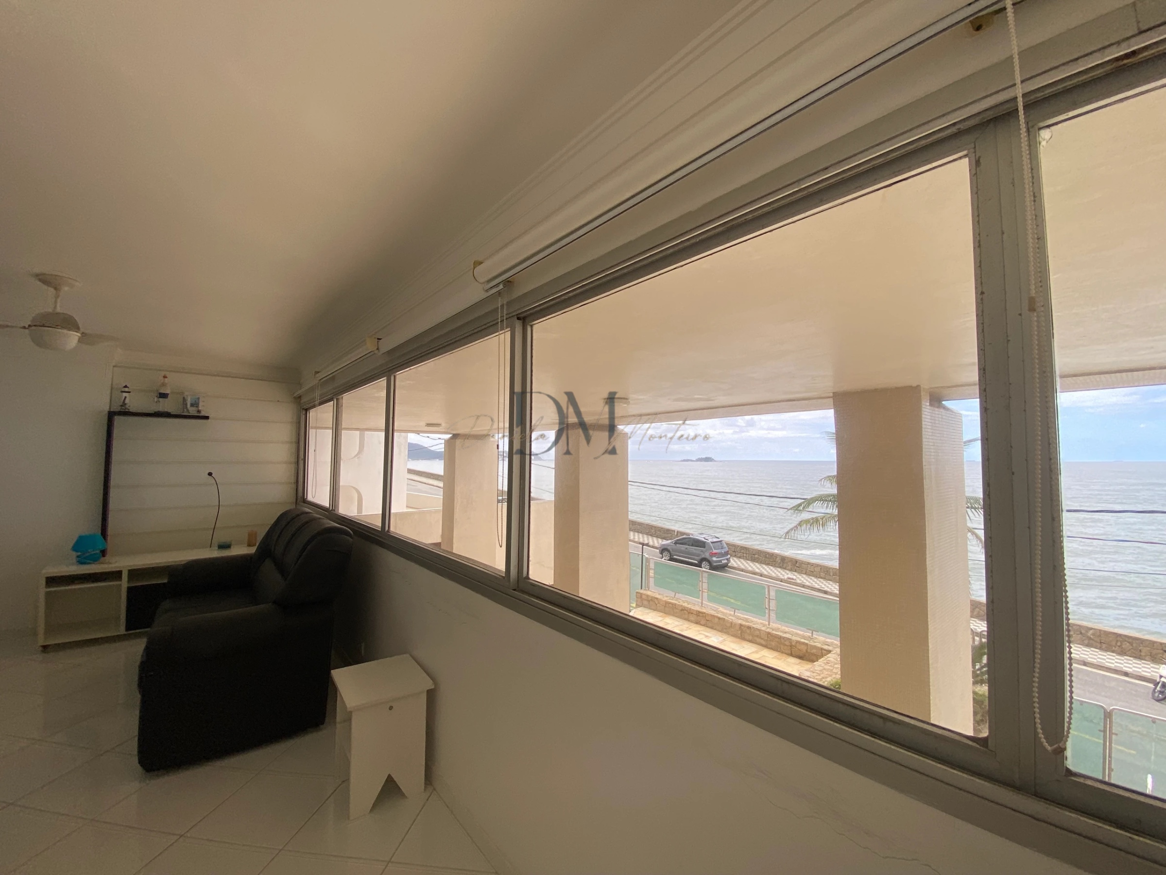 Apartamento à Venda no Morro do Maluf, Guarujá | Vista Frontal para o Mar